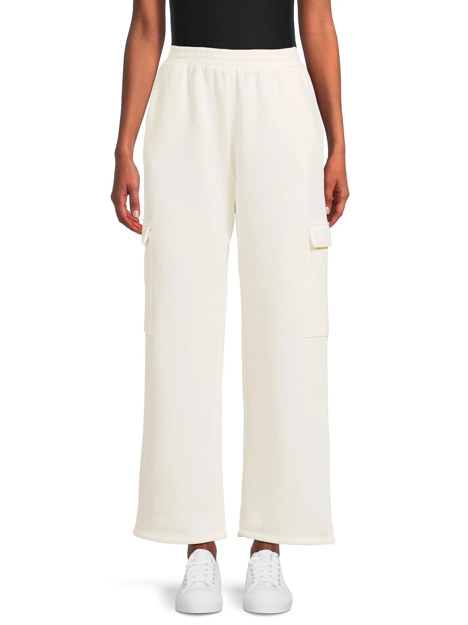 No Boundaries Cargo Wide Fleece Sweatpants, Sizes XS-XXXL | Walmart (US)