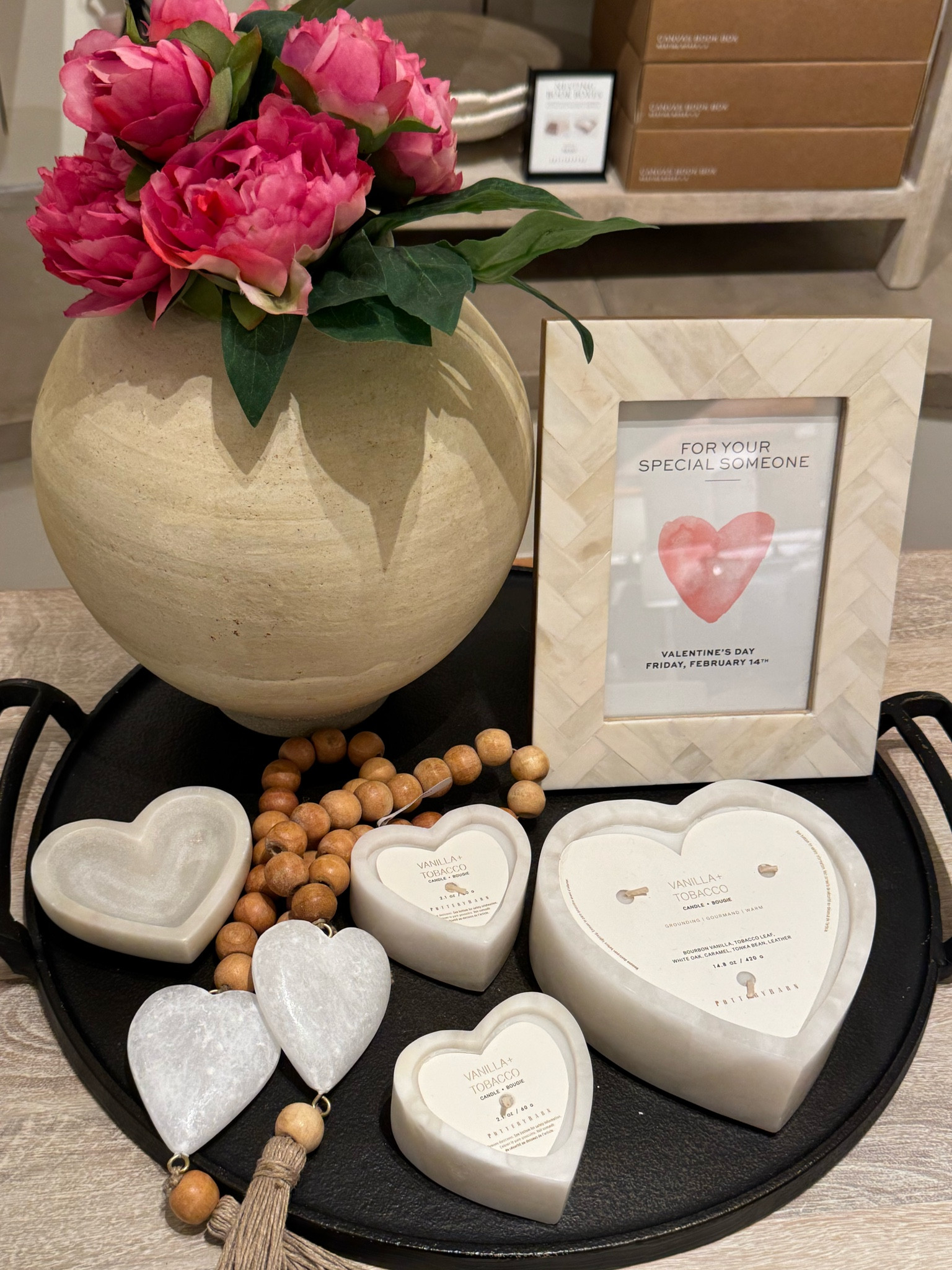 The cutest Heart decor and Candles for Valentine’s #coffeetable #coffeetabledecor #candles #homedecor #valentinesday #valentinesgifts #coffeetabletray #vases #pictureframes  #valentinesdecor