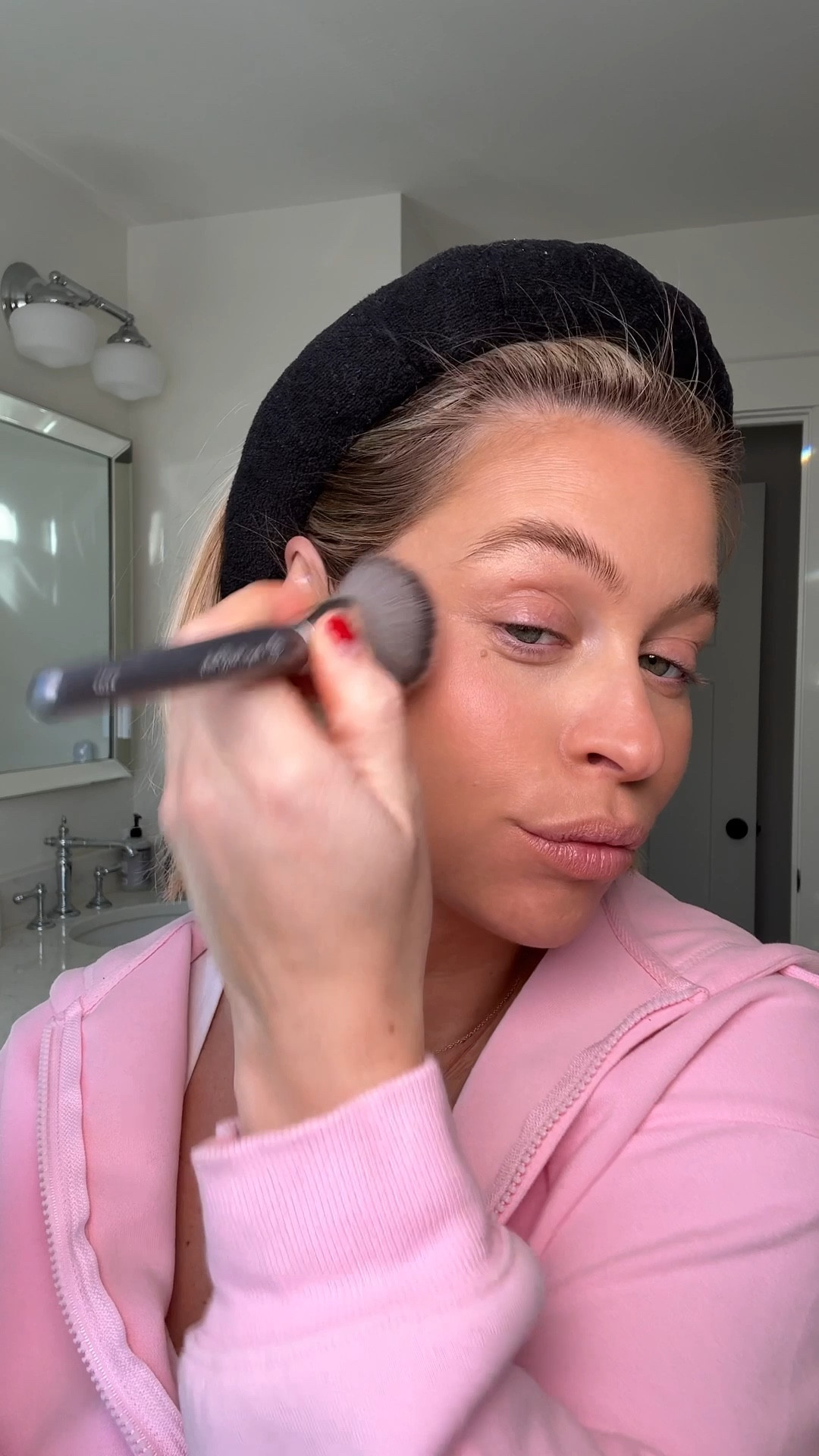currently makeup routine in action!! No foundation, so glowy 🤭✨

#LTKmomlife #LTKBeauty #LTKgrwm