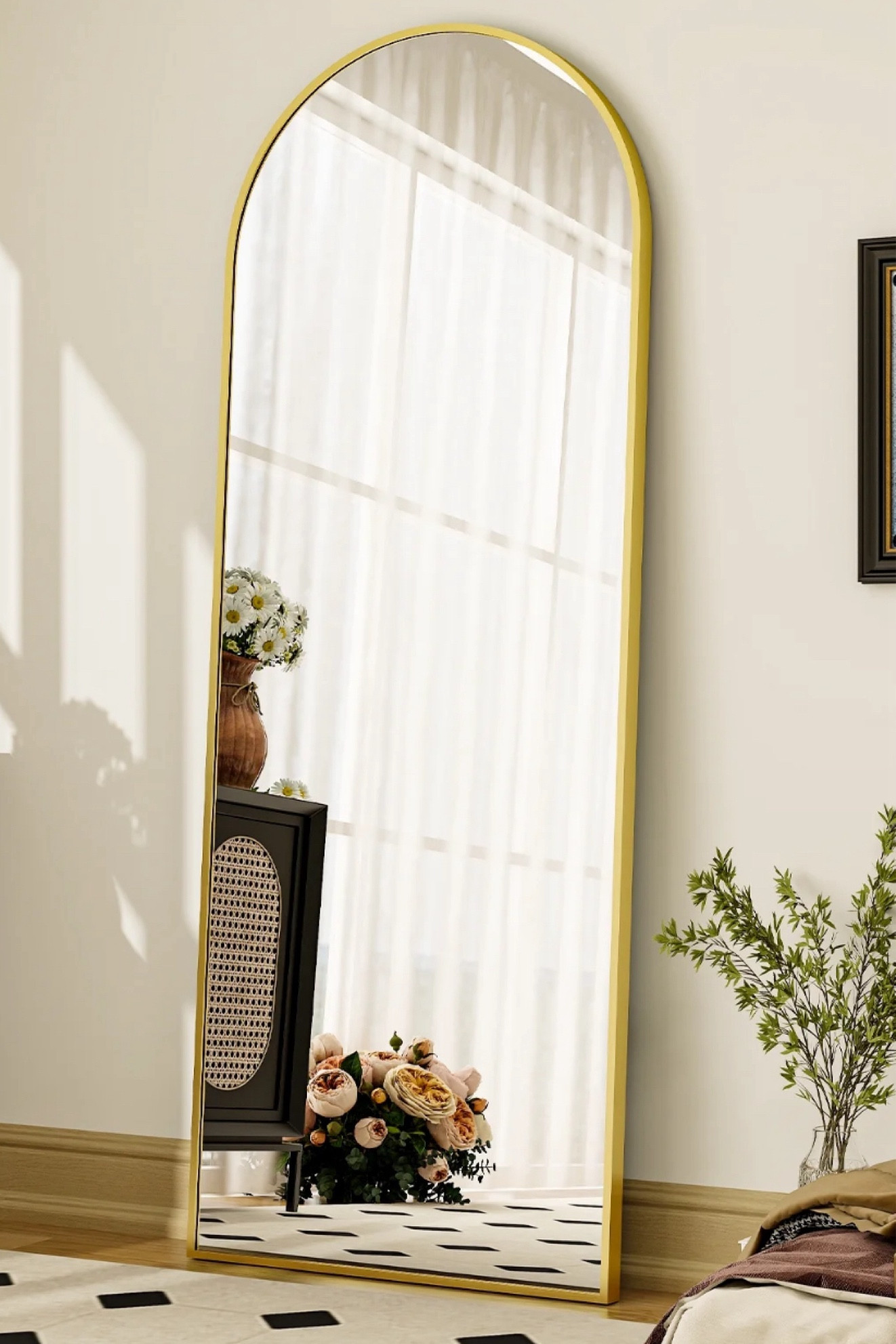 This standing mirror is on MAJOR sale! I’ve never seen the price this low! 

#LTKHome #LTKSaleAlert #LTKCyberWeek