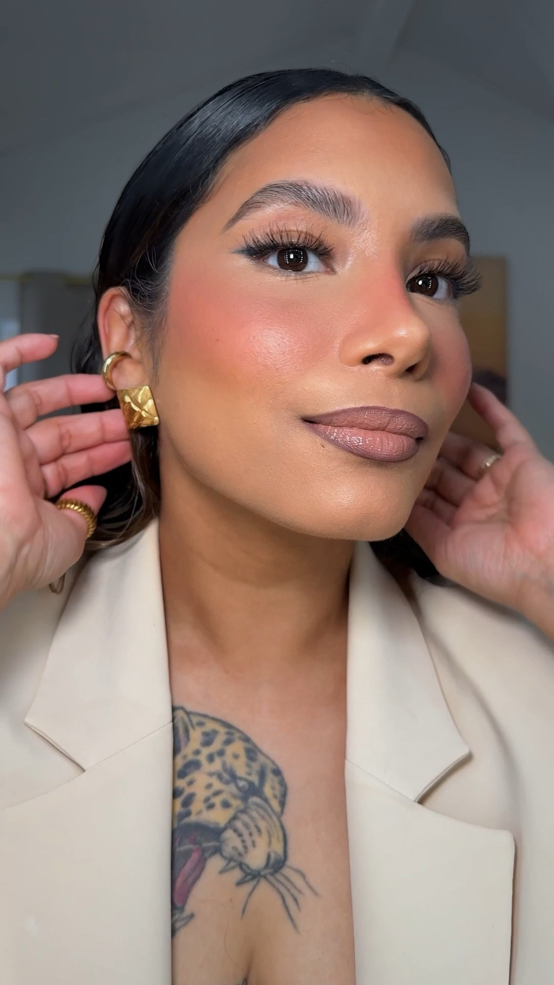 This sun kissed makeup look is perfect for the Spring & Summer ✨☀️ this red toned blush with this lip combo will be on repeat 😍
Dibs blush shade cool girl
Morphe blush Yacht Day
Lip liner Toffee 
Matte lipstick shade special energy
Lipgloss nude kiss 

#LTKBeauty #LTKgrwm