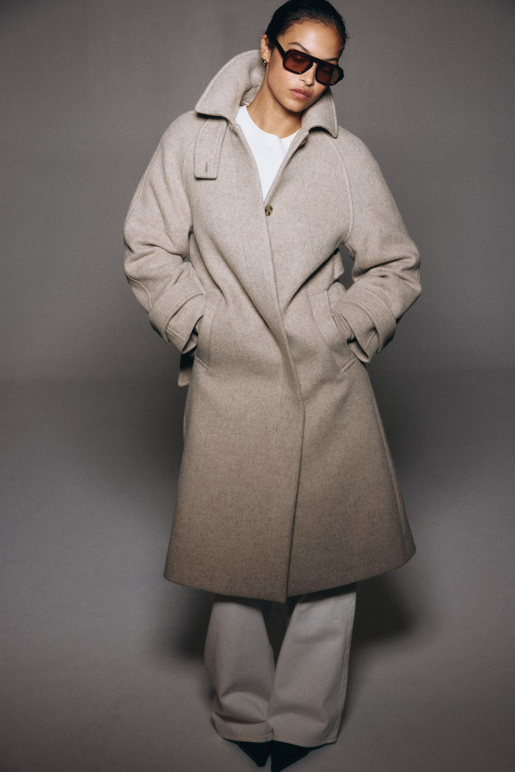 Oversized wool-blend coat | H&M (UK, MY, IN, SG, PH, TW, HK)