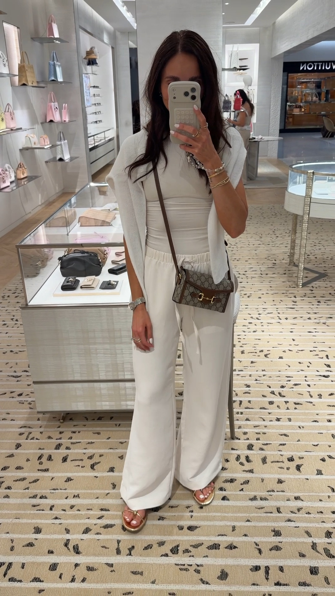 Viral wrinkle free pays worth the hype , I’m in size small. Xs in tee , sandals fit tts 

#LTKTravel #LTKootd #LTKOver40