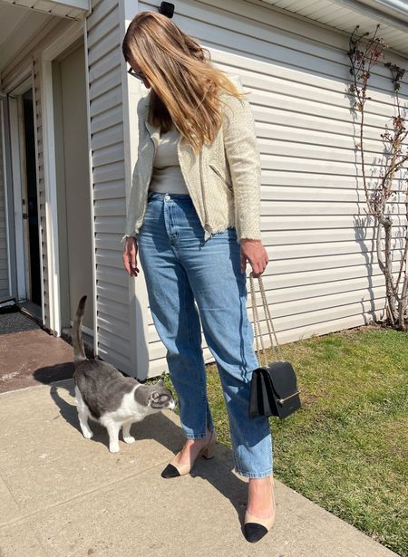When your cat is in every picture 😂😸😻
Perfect weather to wear your tweed!

#LTKfindsunder100 #LTKstyletip #LTKshoecrush