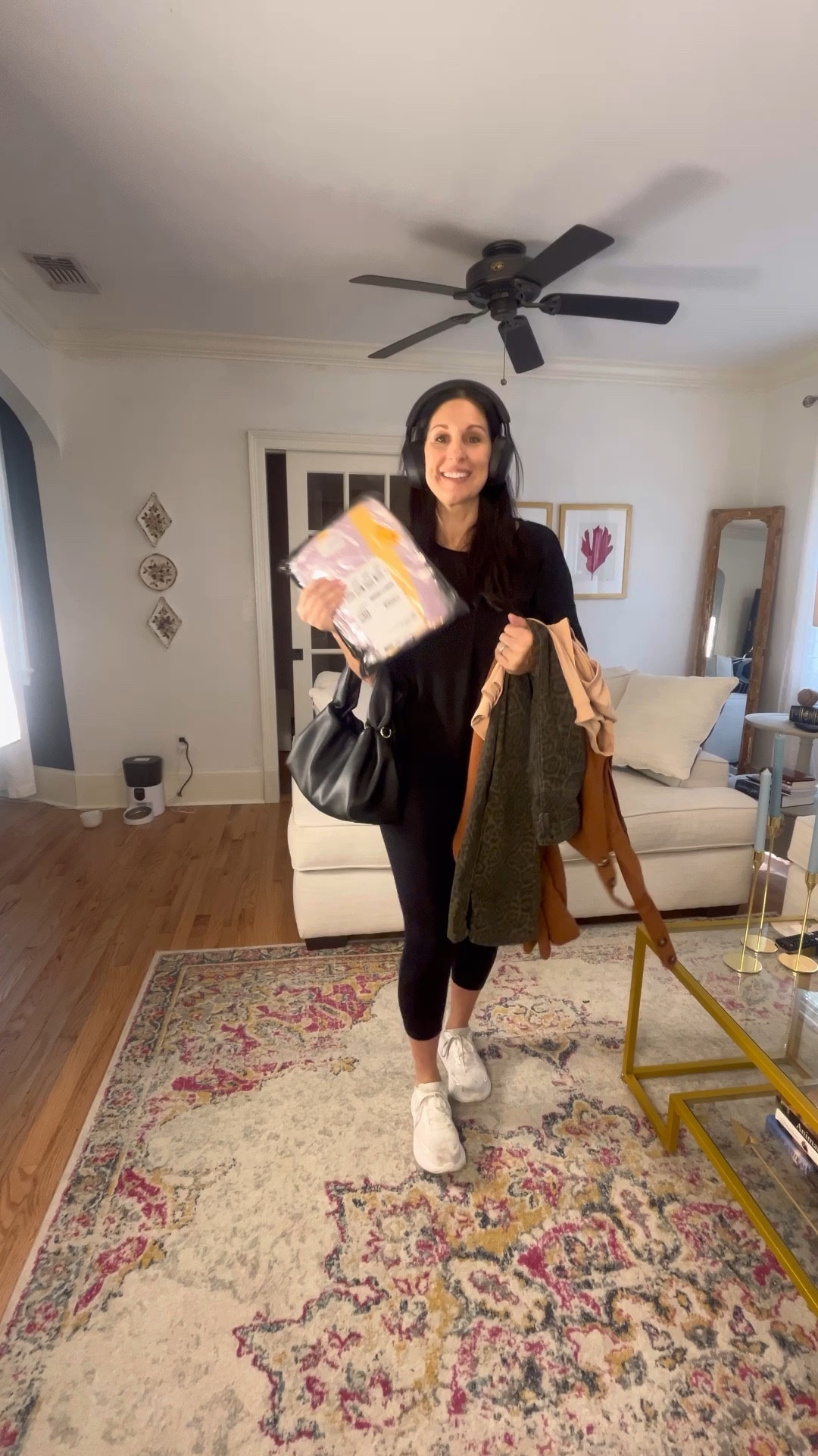 Amazon Favorites from the last 6 months!
Bags
Pants
Shirts 
Rompers


#LTKVideo #LTKSeasonal