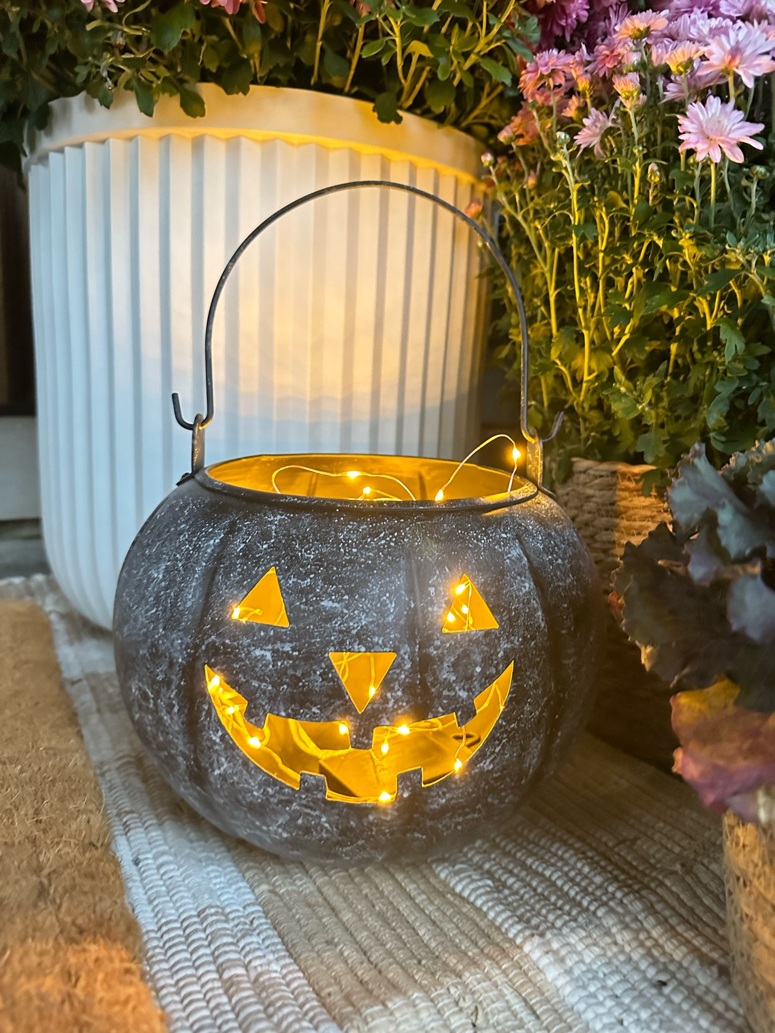 Pretty Halloween decor for your front porch!! 

#LTKSeasonal #LTKHalloween #LTKhome