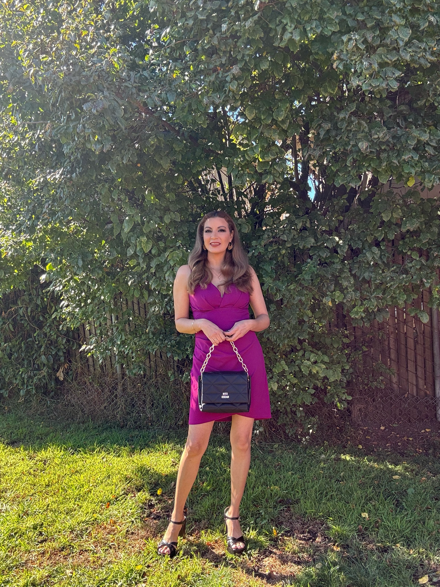 IHOT Vestido ajustado sin mangas con cuello en V para mujer.
De referencia utilizo size :M
Disposable en otros colores 

#LTKstyletip #LTKparties #LTKSeasonal