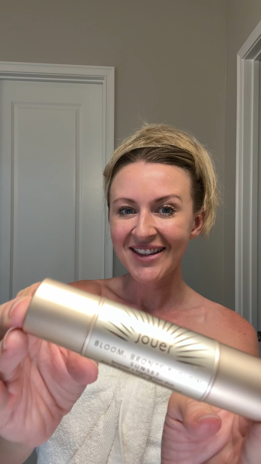 This duo stick has been a game changer. Hydrating and perfect for maturing skin. Plus it’s conveniently packaged for ladies on the go! 

#LTKVideo #LTKfindsunder50 #LTKbeauty