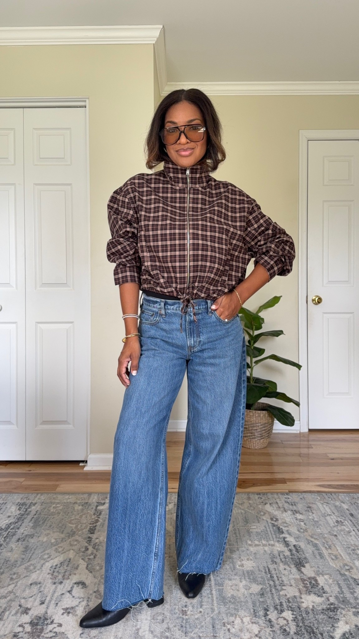 Wearing a small in the jacket. Size 27 regular in the jeans.

#LTKootd #LTKgrwm #LTKOver40