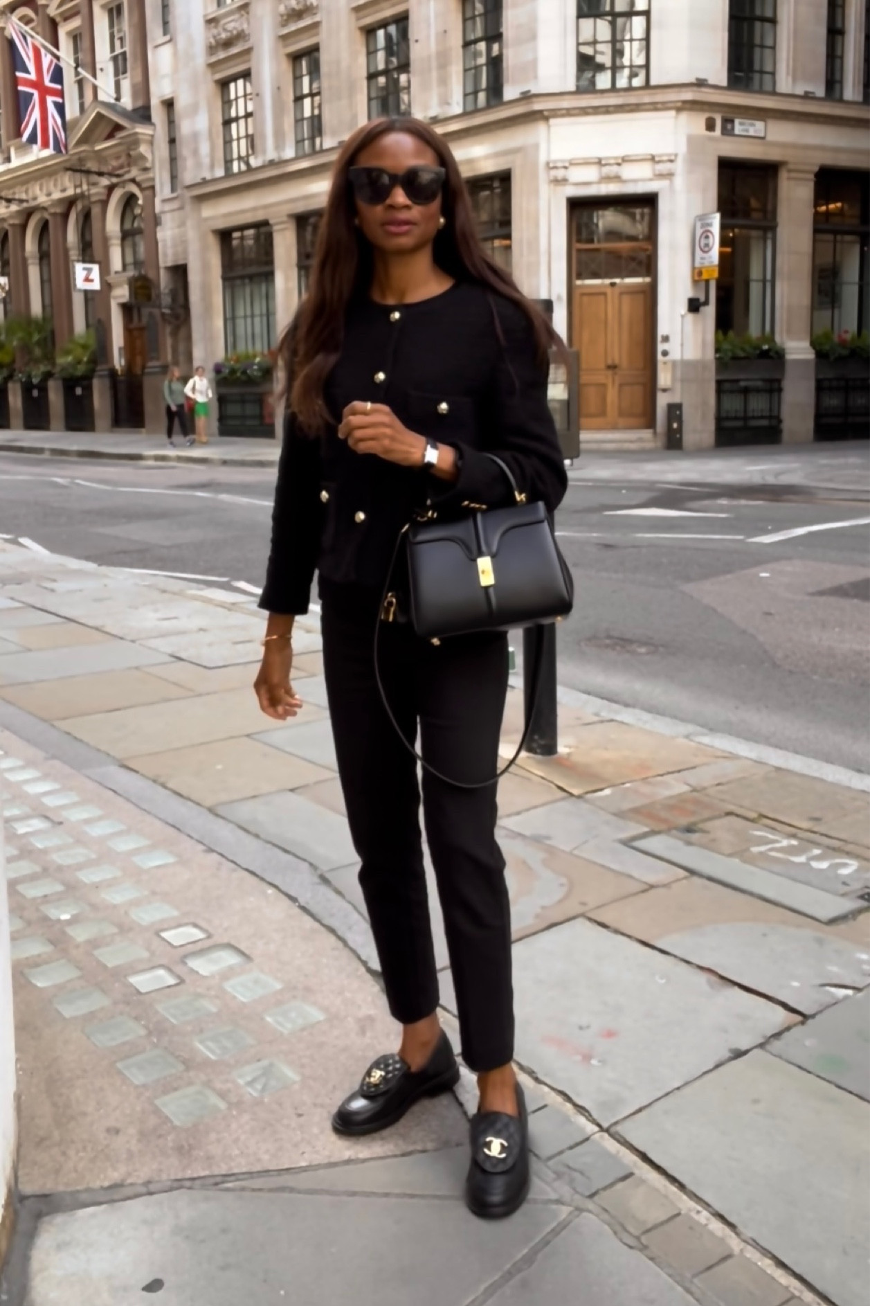Tweed jacket x loafers x work outfit x celine sunglasses x celine Triomphe bag 

#LTKeurope #LTKworkwear #LTKstyletip