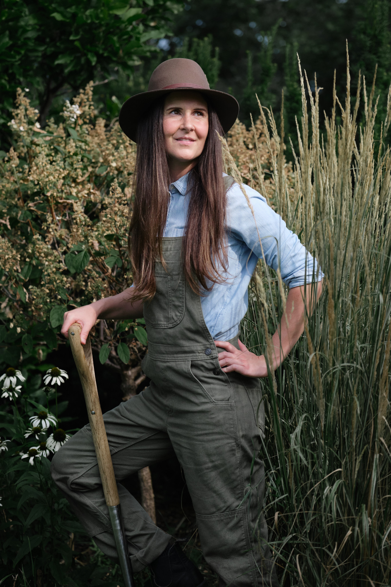 Me pretending I’m on Gardeners’ World 🇬🇧 Patagonia overalls with Rag and Bone hat plus wood D-handle shovel #gardening 

#LTKWorkwear #LTKActive