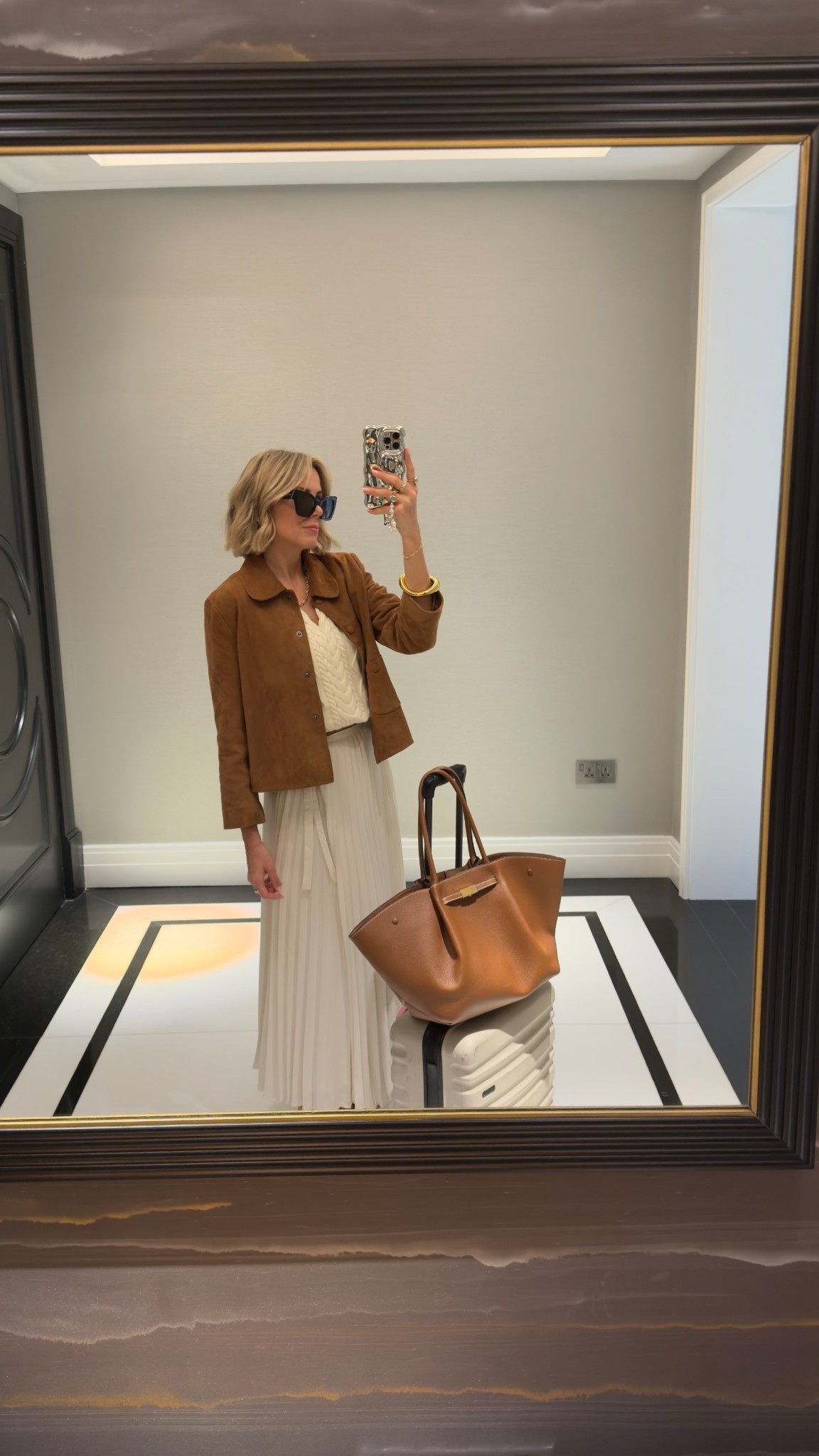 Spring outfit 
Suede jacket 
Travel bag 
Cream outfit 

#LTKspring #LTKuk #LTKeurope