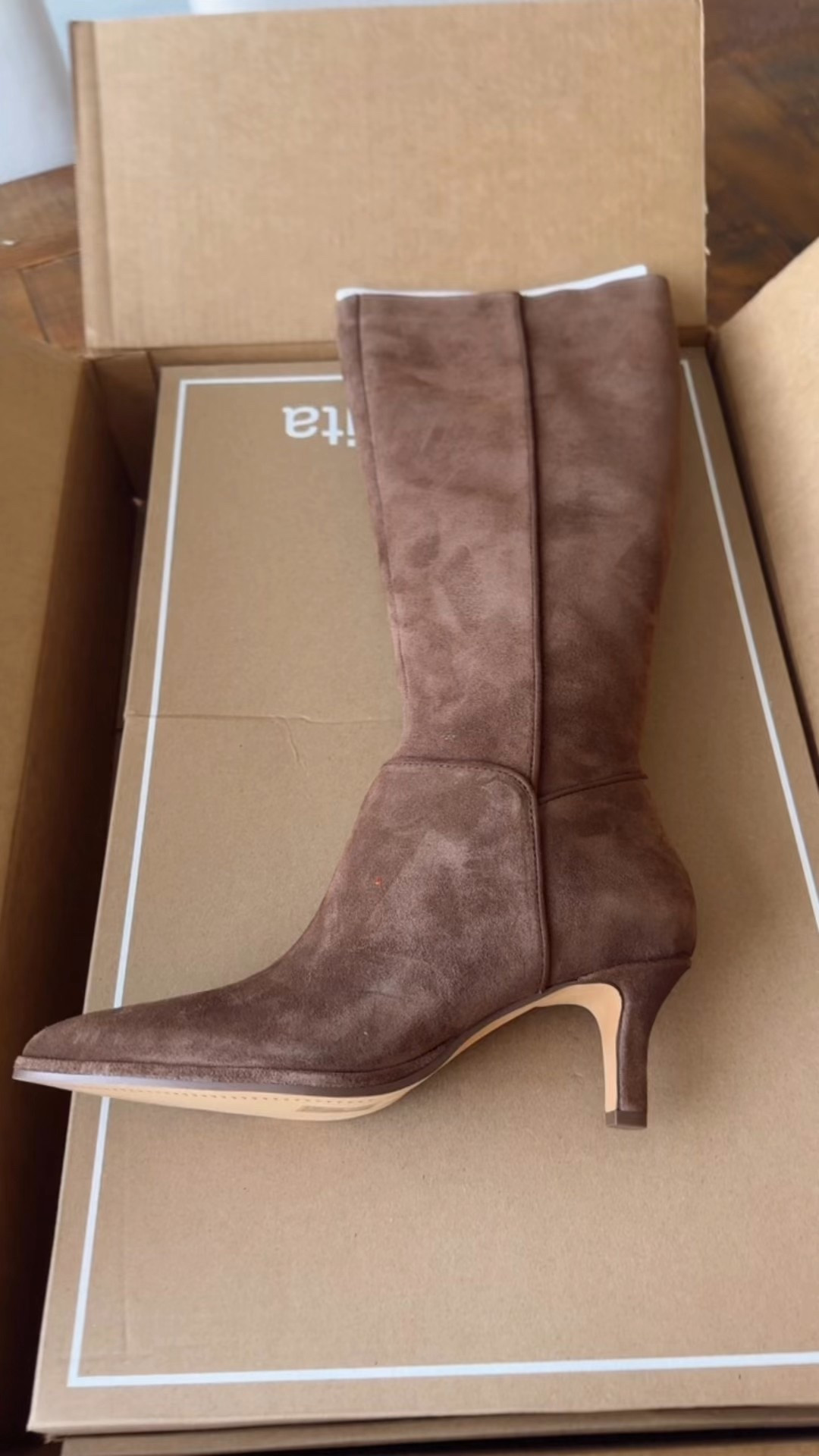 Perfect fall suede boots!

#LTKShoeCrush #LTKFallSale #LTKSaleAlert