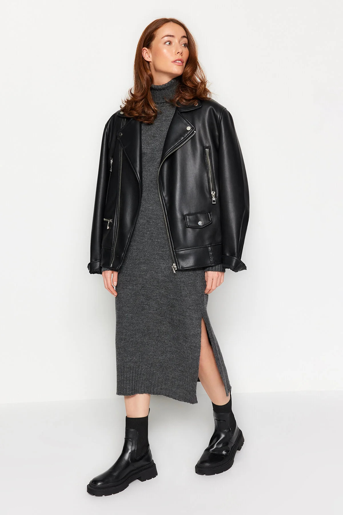 Anthrazitfarbenes, weit geschnittenes Midi-Strick-Midikleid TWOAW24EL00034 | Trendyol DE