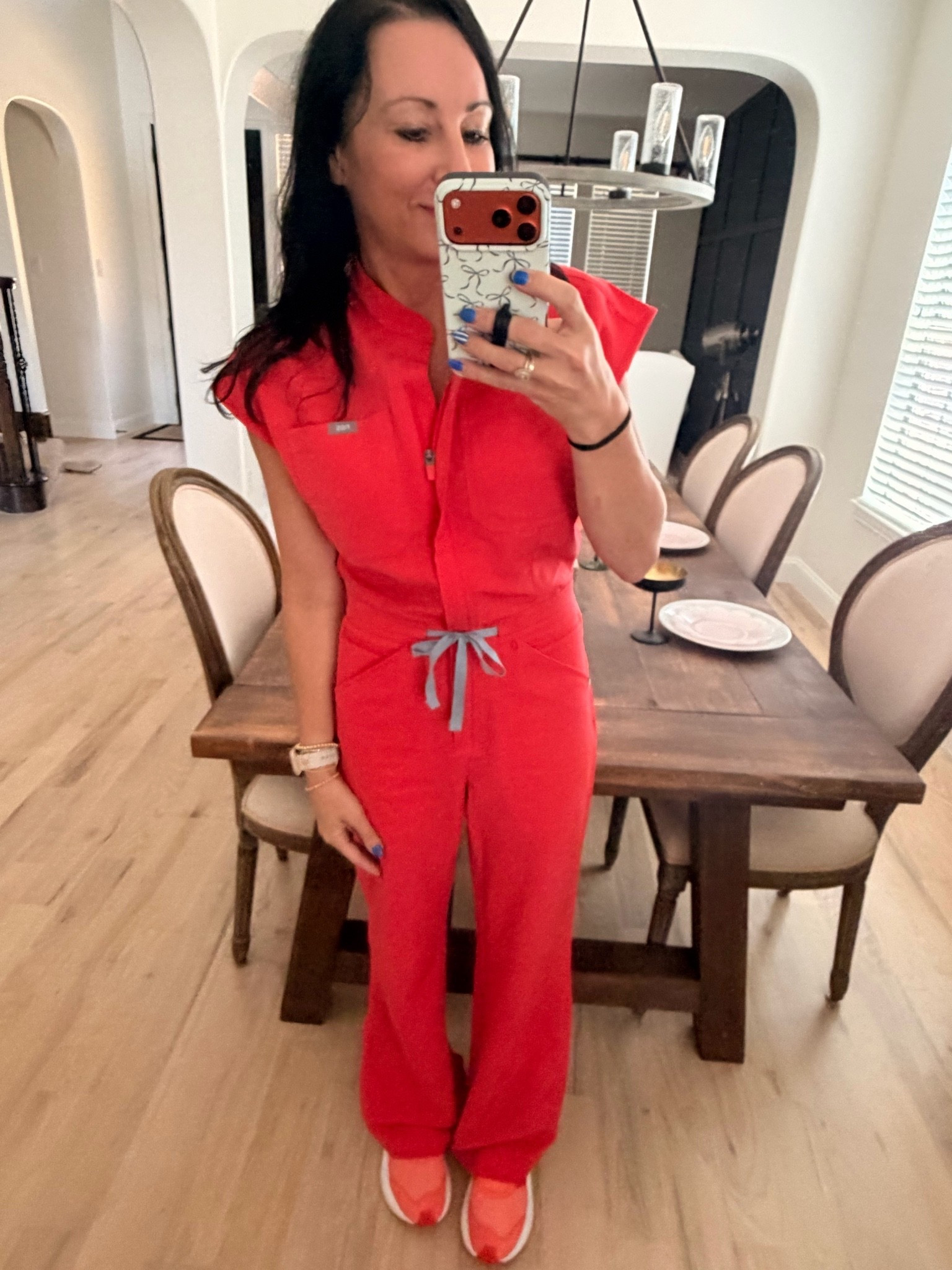 Scrubs that flatter

#LTKWorkwear #LTKootd #LTKgrwm