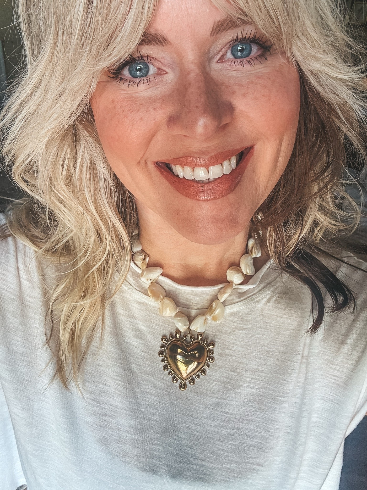 My necklace from @kcchicdesigns is gorgeous and also comes in starfish, fish, and hearts ✨
👉🏽Save with my code MANDIE