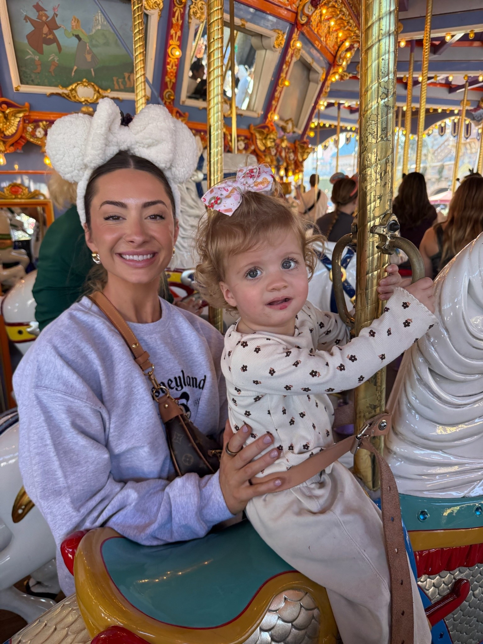 Wearing medium in this sweatshirt!

#LTKKids #LTKTravel #LTKmomlife