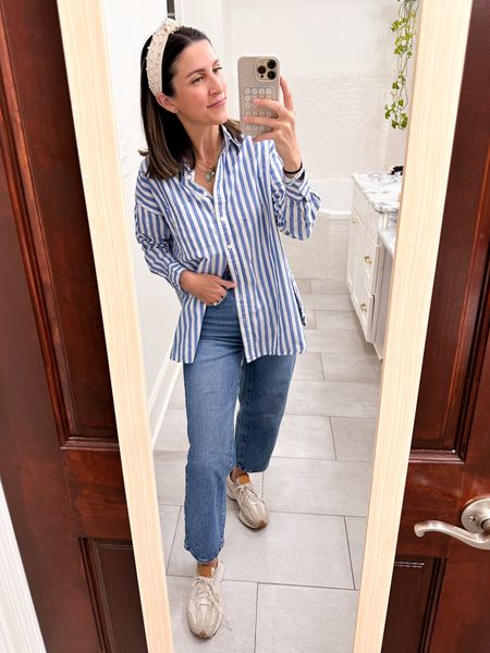 Rainy day OOTD.  
Madewell denim - size down one size. 
New Balance 327s - Size up one whole size. 
Madewell button down runs very big - wearing XXS  

#LTKfindsunder100 #LTKstyletip