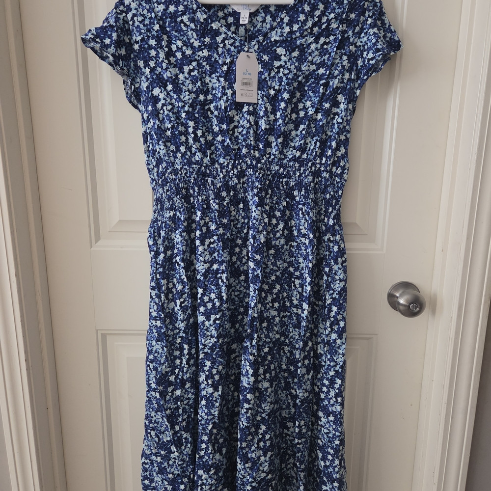 Time and Tru Navy and Light Blue Floral Dress | Poshmark