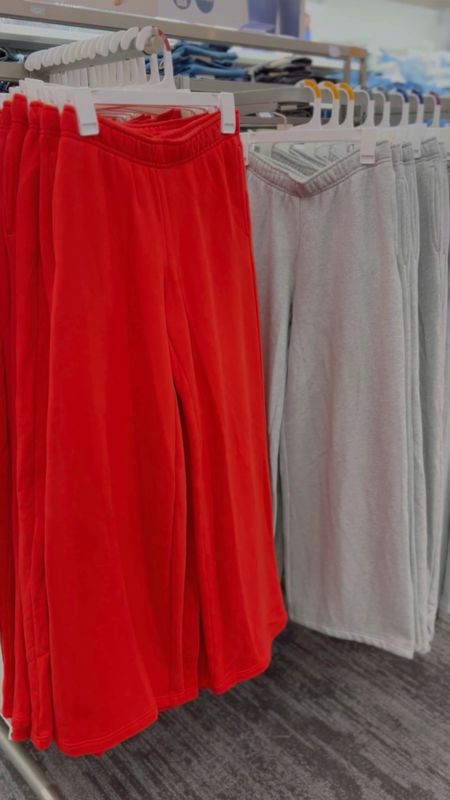 We Universal Thread wide leg sweatpants at Target. $25 each. 

Target new arrivals, Target style, target finds, casual style

#LTKfindsunder50 #LTKfindsunder100 #LTKstyletip