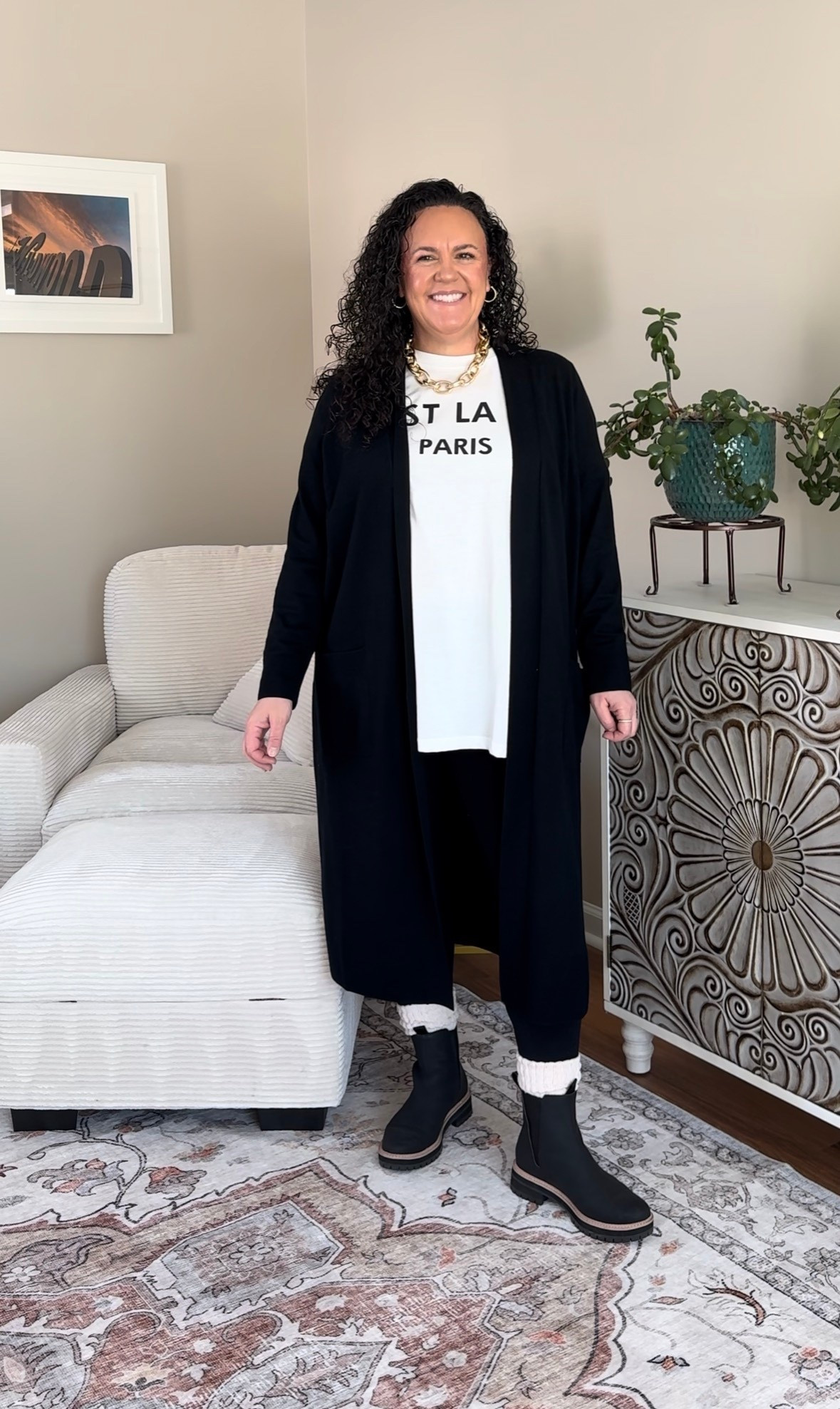 I’m 5’4, 173lbs
Tshirt: XXL for that oversized look
Duster: L
Leggings: L
Boots: TTS

#LTKMidsize #LTKPetite #LTKWorkwear