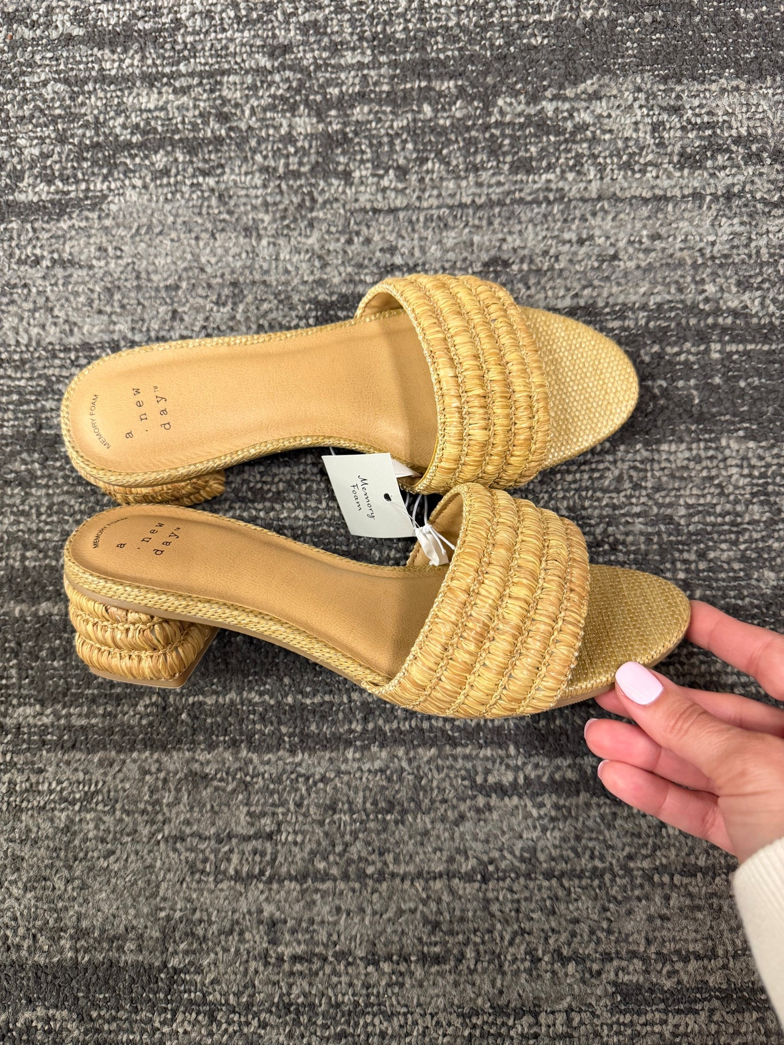 @Target shoes 40% off deal today

#LTKSaleAlert