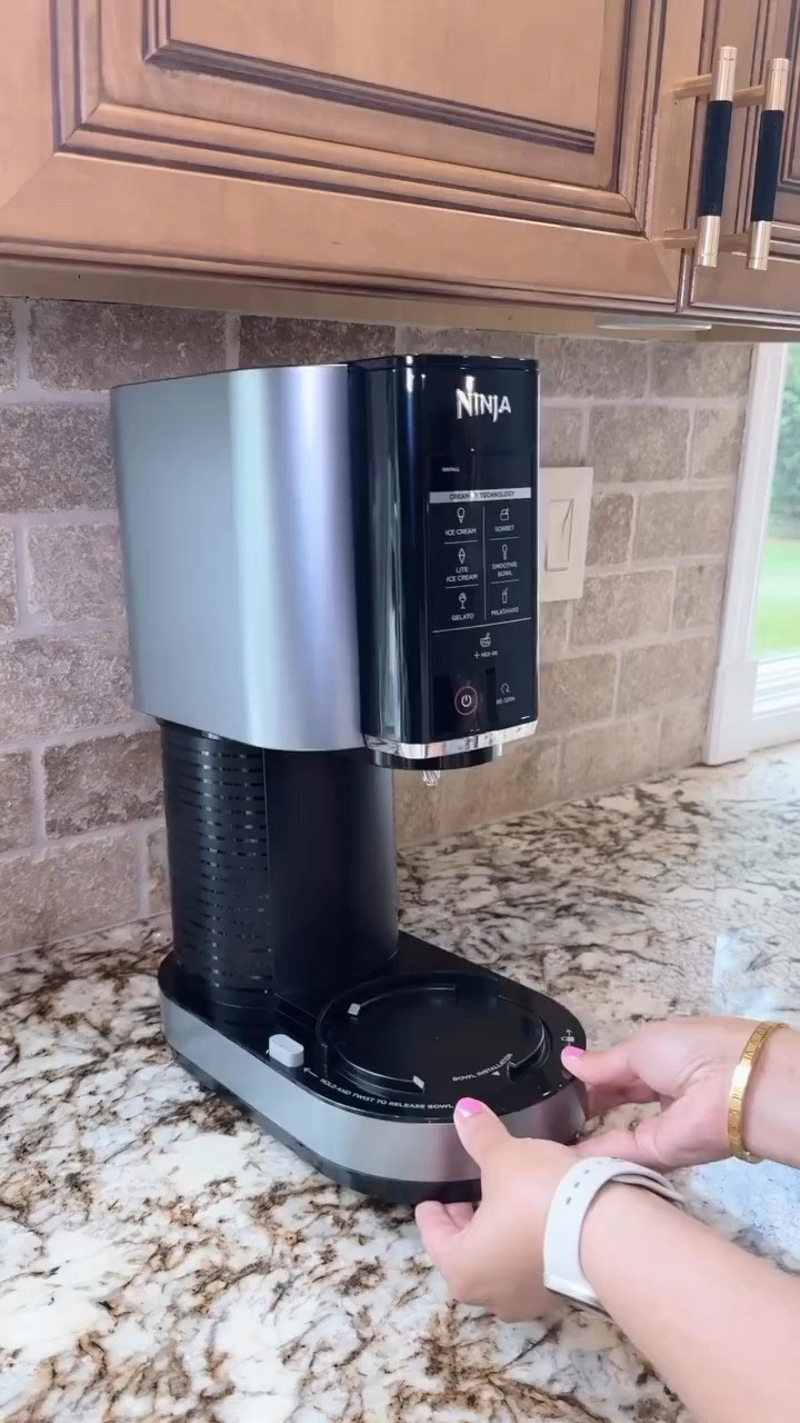 Home made ice cream with just 3 ingredients ? Yes please 😋 
I had this ice cream station, when my daughter’s friends were over and it was a hit! 🙌🏼



#liketkit #LTKKids #LTKHome #LTKSaleAlert
@shop.ltk
https://liketk.it/5Y4jW