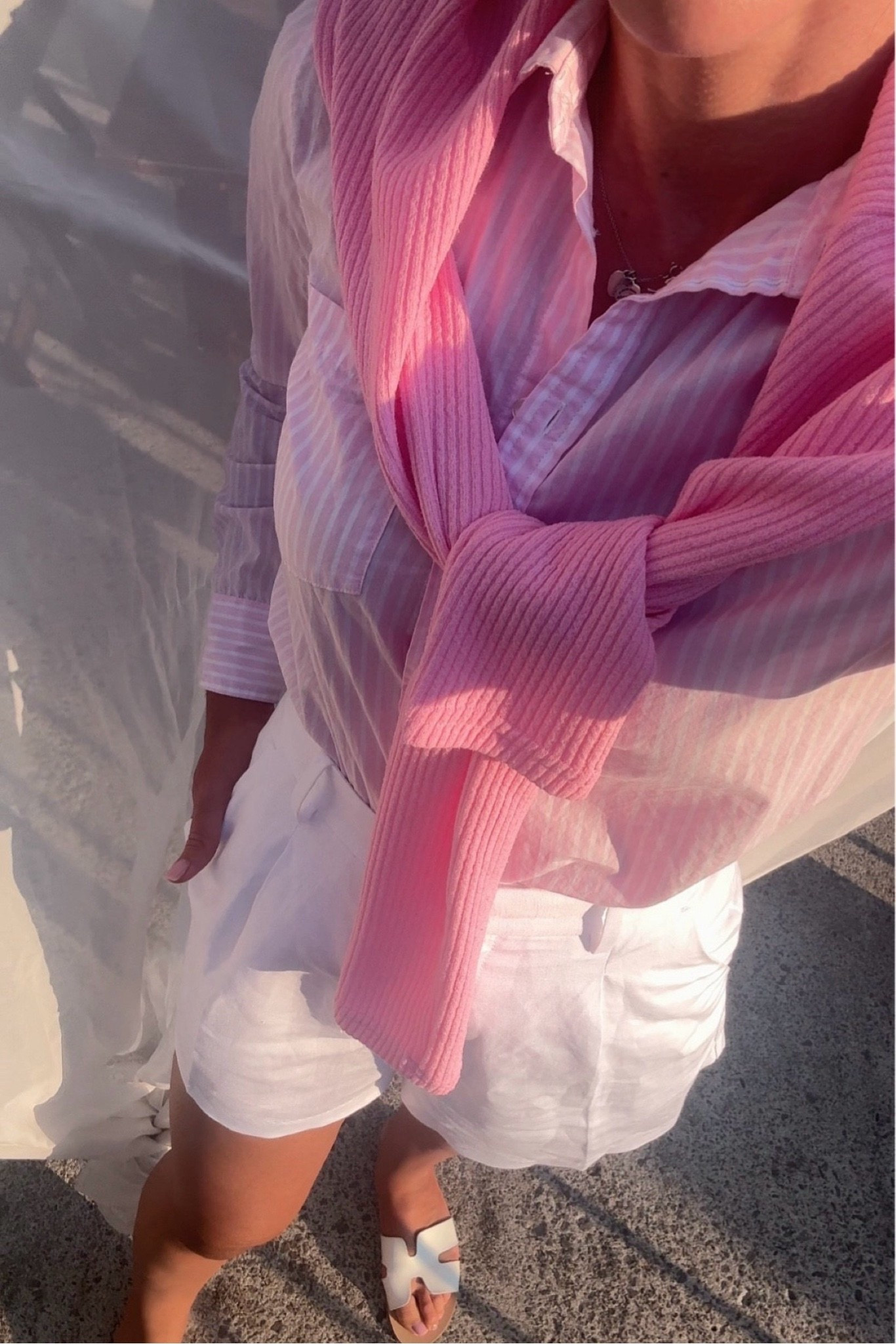 Linen blend shorts from H&M 
Summer must have 
Linked similar

#LTKsummer #LTKtravel #LTKstyletip
