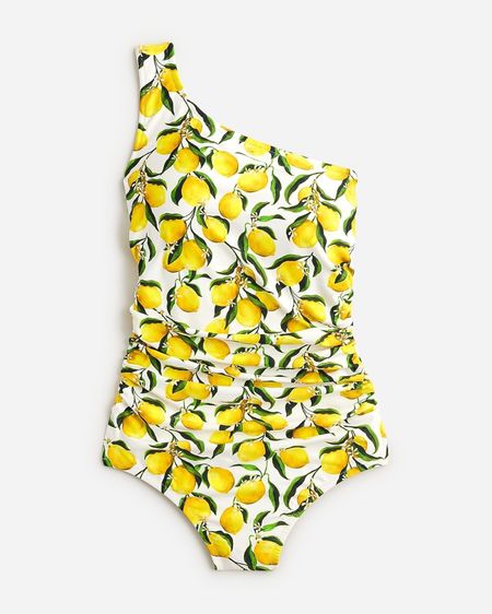 BEST SELLER swim from J. Crew
54% off Ruched one-shoulder one-piece swimsuit in limoncello




Lemon swimsuit 

#LTKSwim #LTKSeasonal #LTKSaleAlert