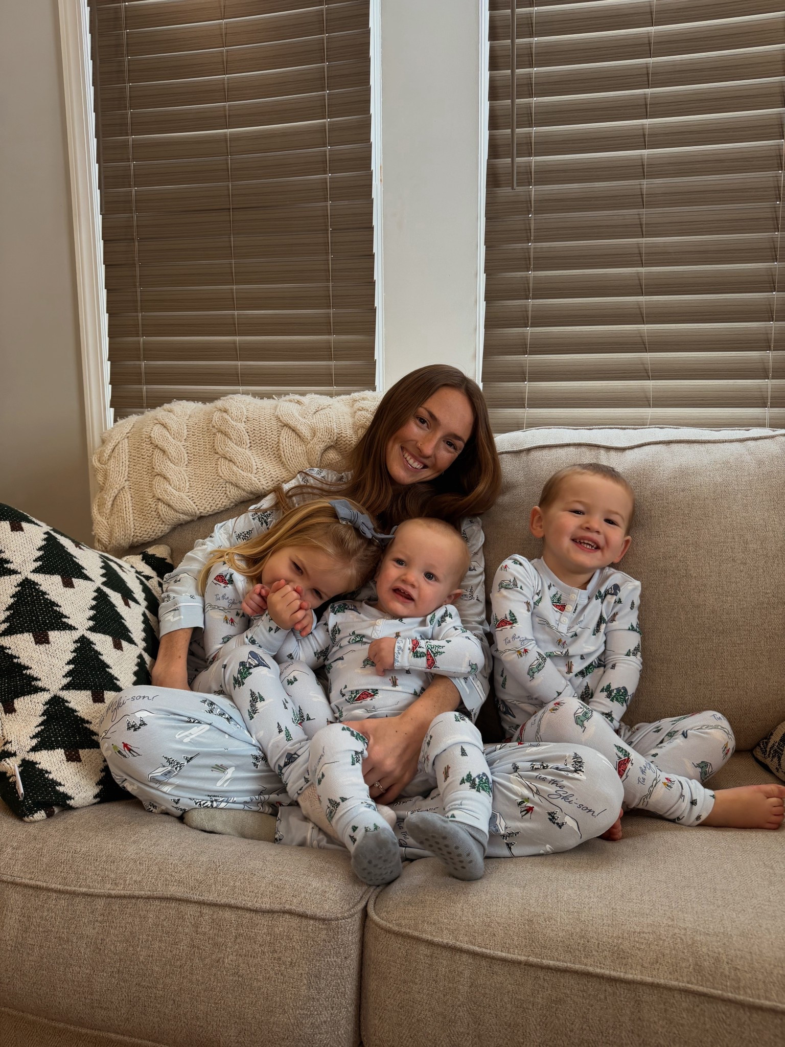 The cutest winter pjs !! ❄️🤍☃️