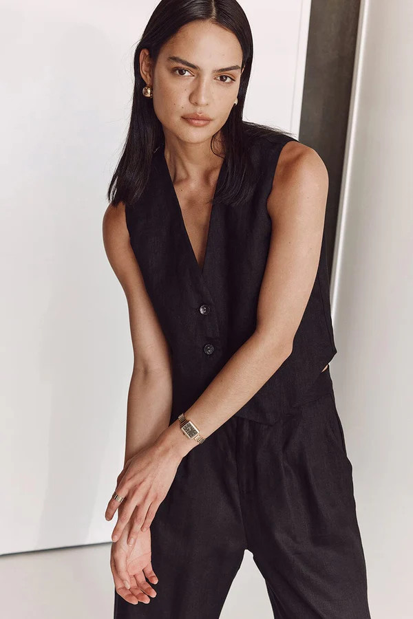 BANKS BLACK LINEN VEST | DISSH