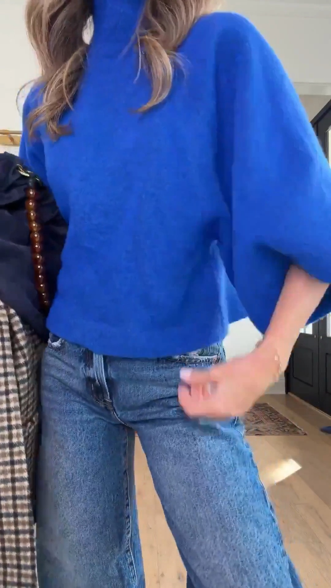 I’m 5’6”
Zara sweater is so good! TTS 
-Cape is an investment I bought last year and will wear for years to come, sz  XS 
-Jeans TTS (reg length) Discount Code Tammy15
-Flats I size up 1/2 size. 
-Bag is a favorite on year 2 now. 


#LTKootd #LTKgrwm #LTKOver40