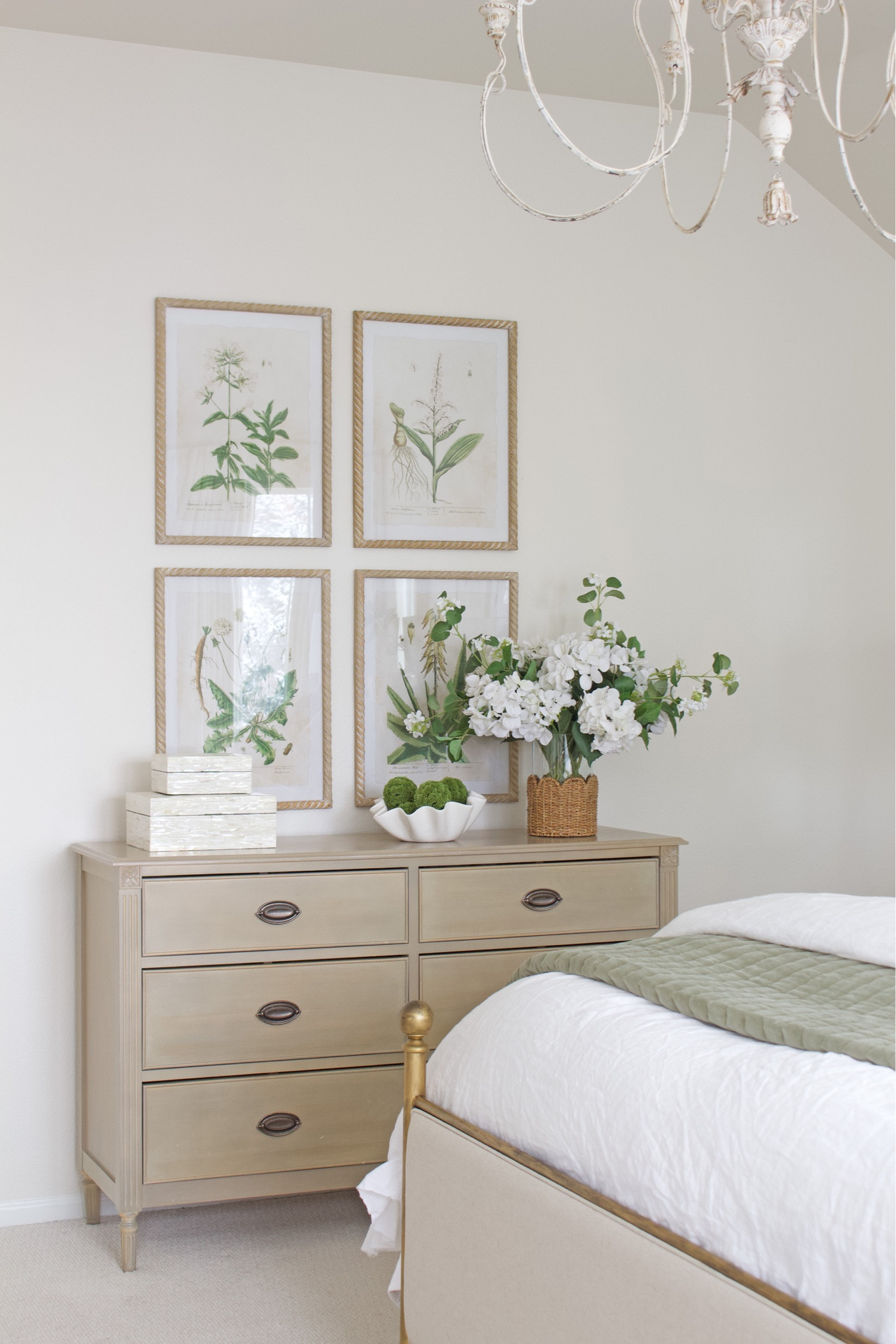  Shop my new botanical prints and more decor from @wayfair! Become a rewards member for 5% back and free shipping!👇🏼

https://www.wayfair.com/wayfair-rewards

#ad #wayfair 

#LTKHome
