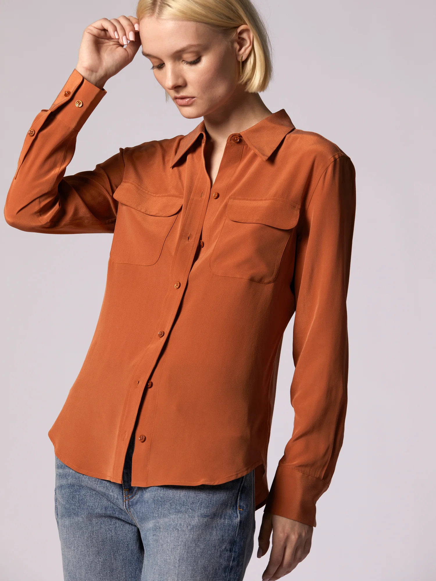 slim signature silk shirt | Equipment