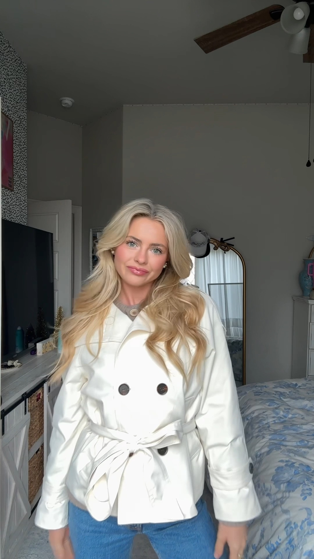 LOVE this coat from Amazon! ! #grwm #OOTD #gdwm #girls #cuteoutfits 