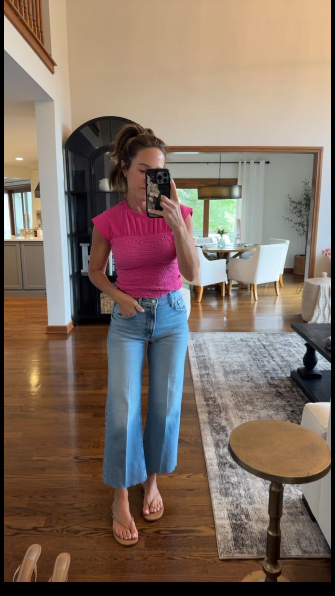 Jeans petite true size 25
XS tee

#LTKSeasonal #LTKOver40