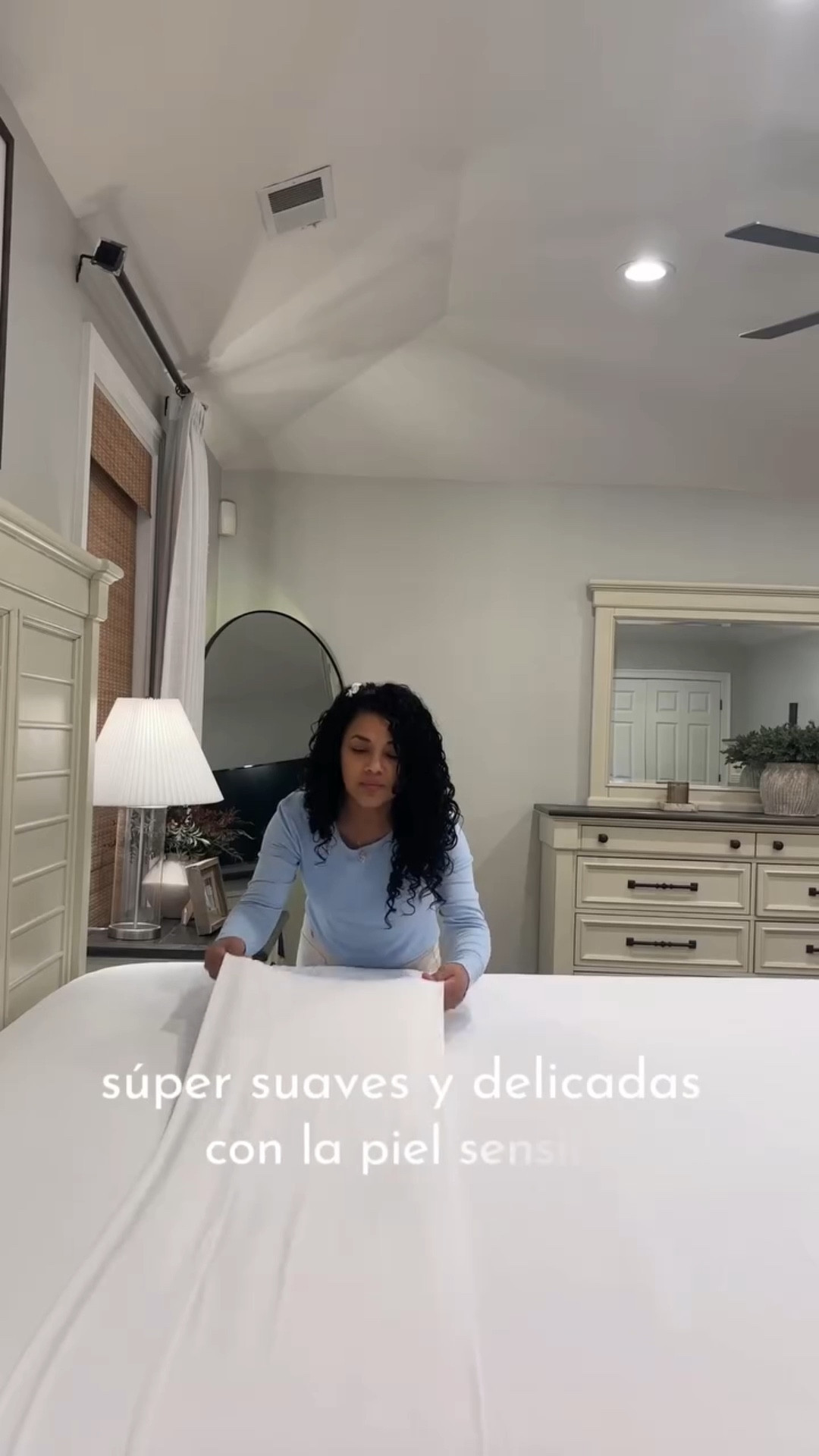 Estas Breescape Cooling Sheets están diseñadas para ayudar a regular la temperatura y mantenerte fresca y cómoda durante toda la noche. Son suaves, livianas y perfectas para elevar tu experiencia de descanso 🤍
@breescapehome 

🛒 Amazon:
https://www.amazon.com/dp/B0DSPZSVFL?maas=maas_adg_9457F4E428870F34ED7190F54DE7C41D_afap_abs&ref_=aa_maas&tag=maas&th=1

🌐 Sitio web oficial:
https://breescape.com/products/cooling-sheet-set?utm_source=instagram&utm_medium=kol&utm_campaign=myhomedecorbylc

⸻

#keepcooldreamon #breescapecoolingsheets #breescape #bedroom #bedding

#LTKHome #LTKSeasonal #LTKSaleAlert