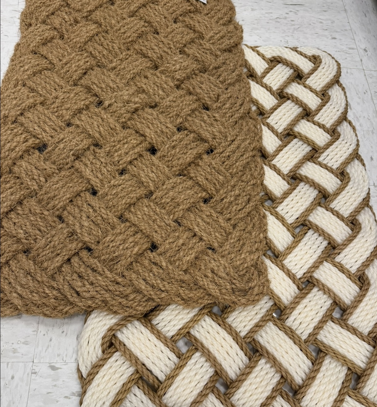 ✨ Check out what’s trending now for front porch decor! ✨
Doormats, lanterns, mums & cozy benches—all the fall favorites to give your entryway a warm seasonal welcome. 🍂🪞🌼

Tap to shop my picks and see what’s selling fast this season!

#ltkhome #ltkfall #frontporchdecor #cozyfallvibes #outdoorstyle #seasonaldecor


#LTKSeasonal #LTKSaleAlert #LTKHome