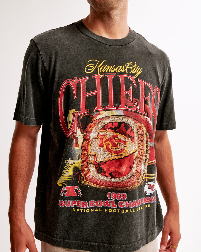 Kansas City Chiefs Vintage-Inspired Graphic Tee | Abercrombie & Fitch (US)