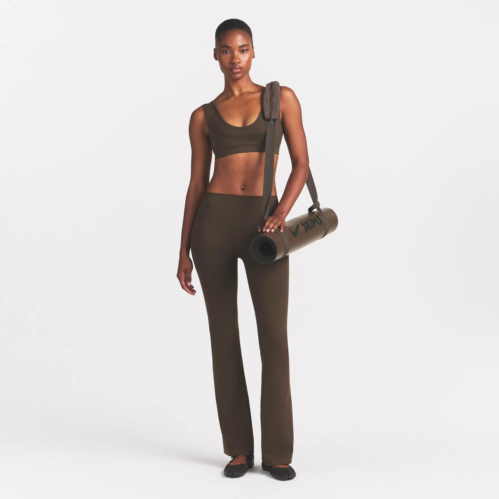 NikeSKIMS MATTE DOUBLE STRAP SCOOP BRA | OBSIDIAN | SKIMS | SKIMS (US)