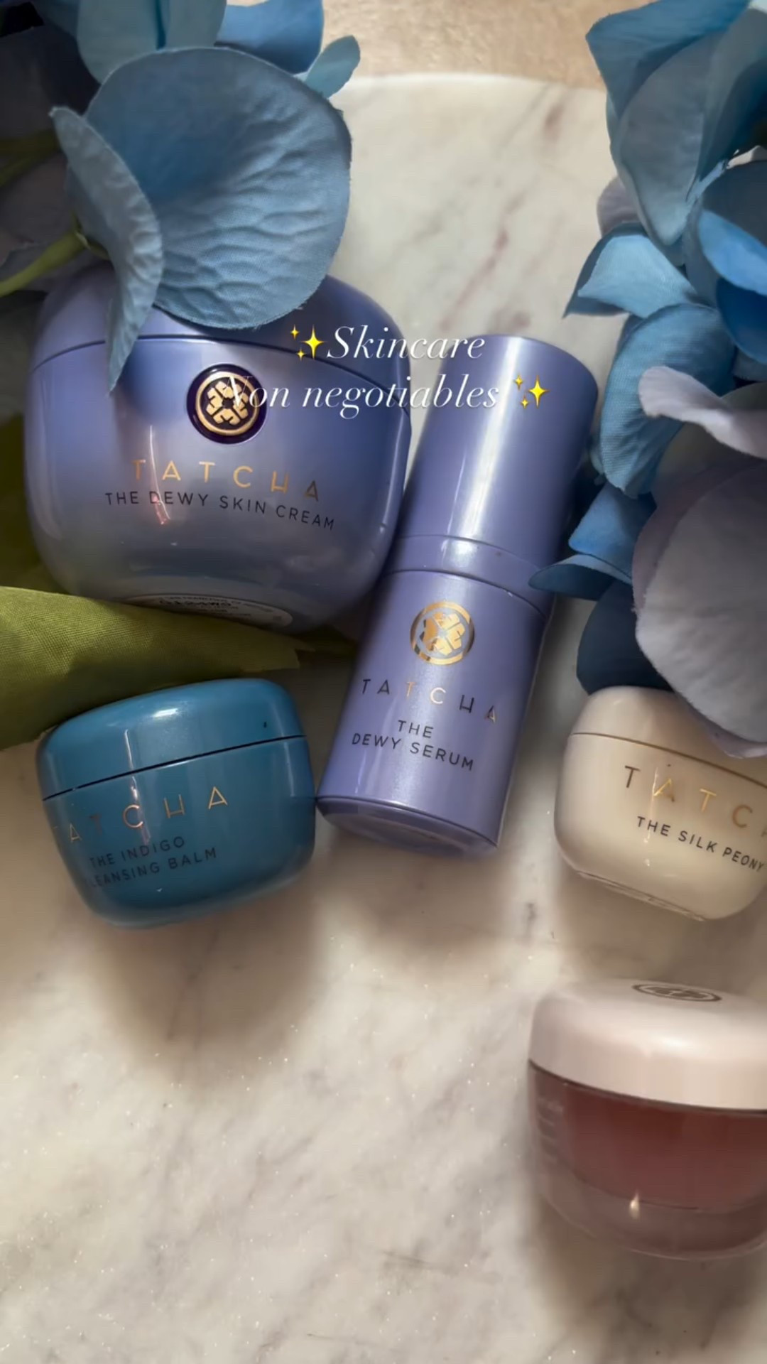 Dew it with @tatcha 
✨
✨
✨
#tatcha #dewyskincare #tatchaskincare #tatchajapan