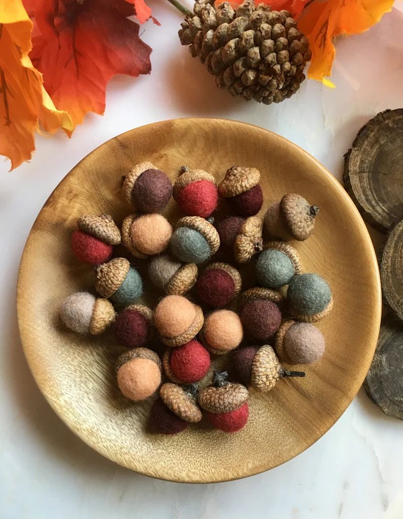 Wool Felted Acorns  Fall Colors  Fall Decor  Farmhouse | Etsy | Etsy (US)