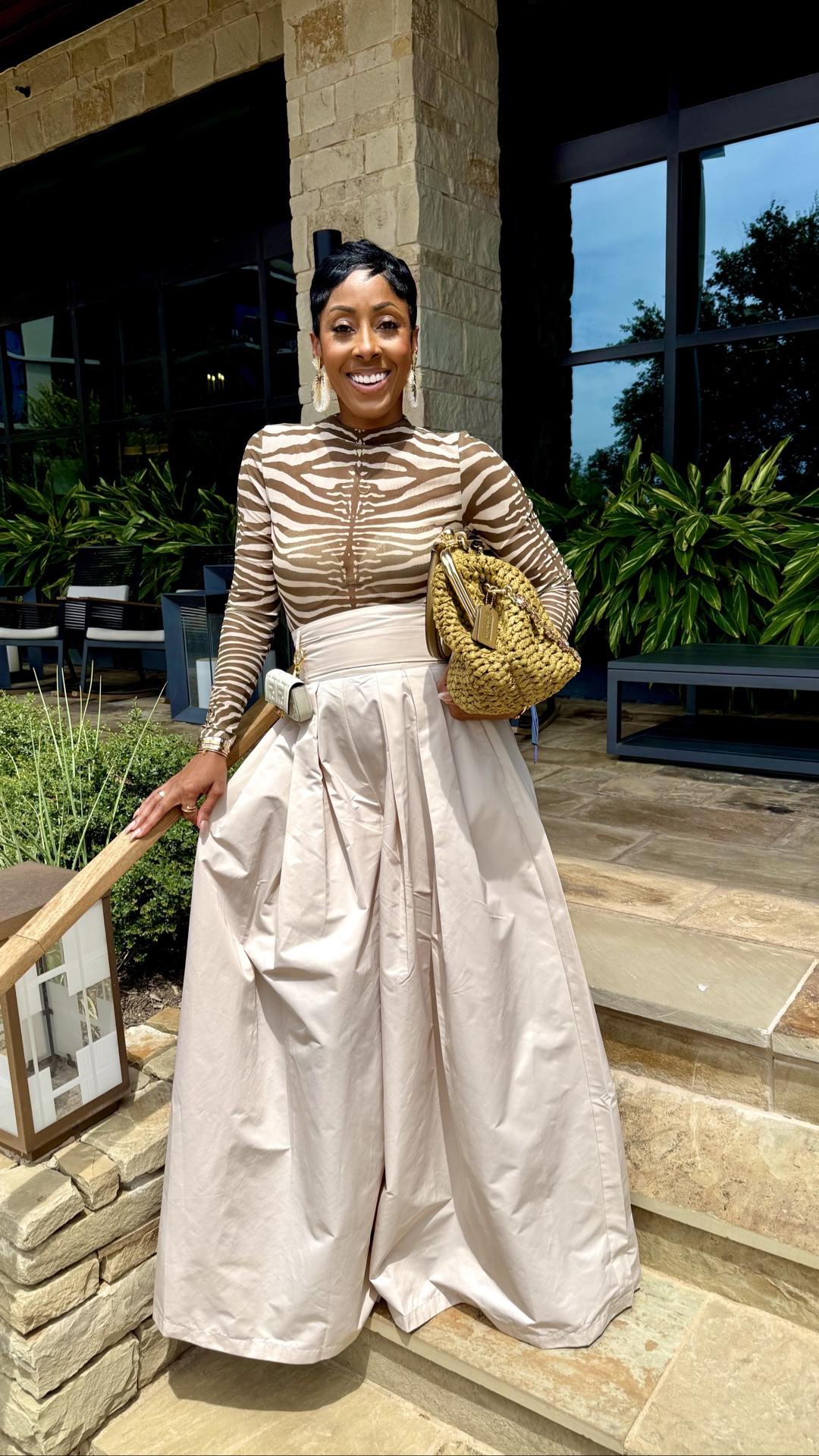 I had a blast at LTKCON and of course I wore some of my favorite brands and I’m sharing them with you guys! #LTKCon
@AKIRA @macys

#LTKootd #LTKdayinmylife