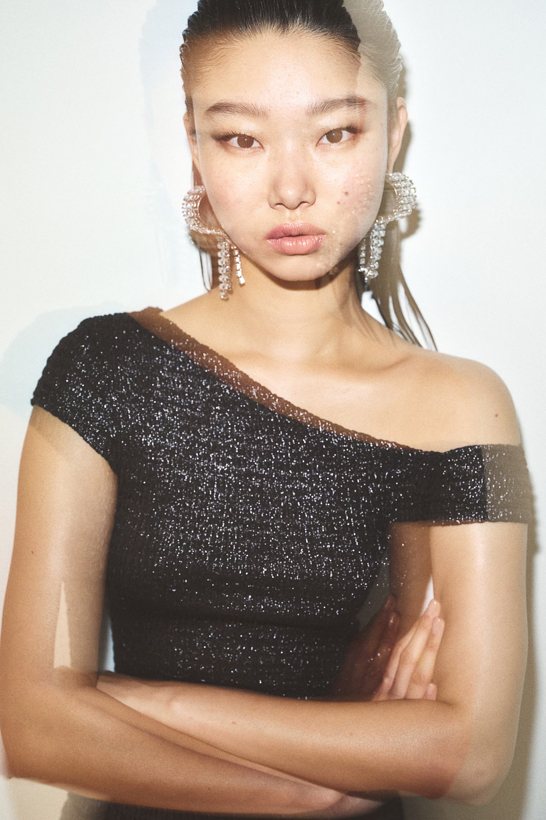 Gesmokte one-shouldertop | H&M (DE, AT, CH, NL, FI)