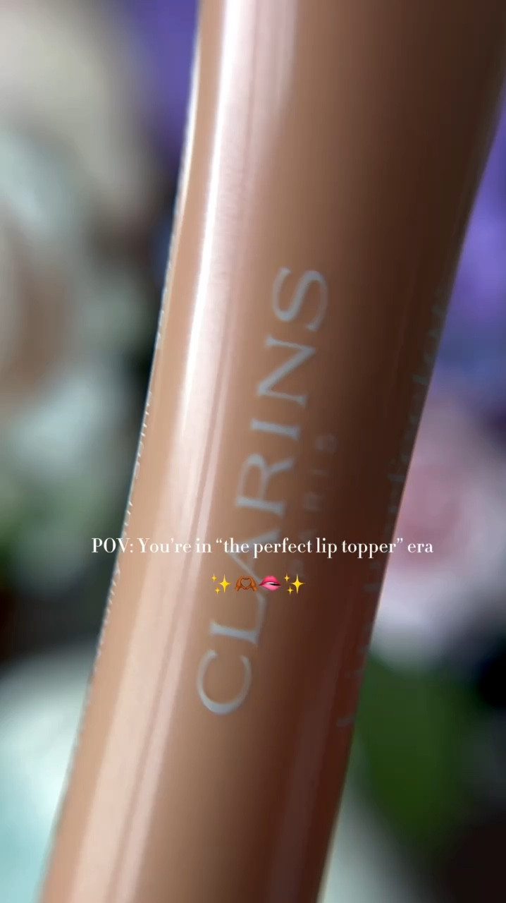 Gifted by Clarins

 I’m always in search of the perfect lip topper & @clarinsusa Lip Perfector is that girl! I love a good gloss with the perfect amount of sparkle ✨ & perfect shade! I like when my glosses have a slight color to them but not too much that it changes the lip combo. Definitely give shade 22 a try 💁🏾‍♀️

#clarins #naturallipperfector

#LTKbeauty #LTKActive #LTKVideo