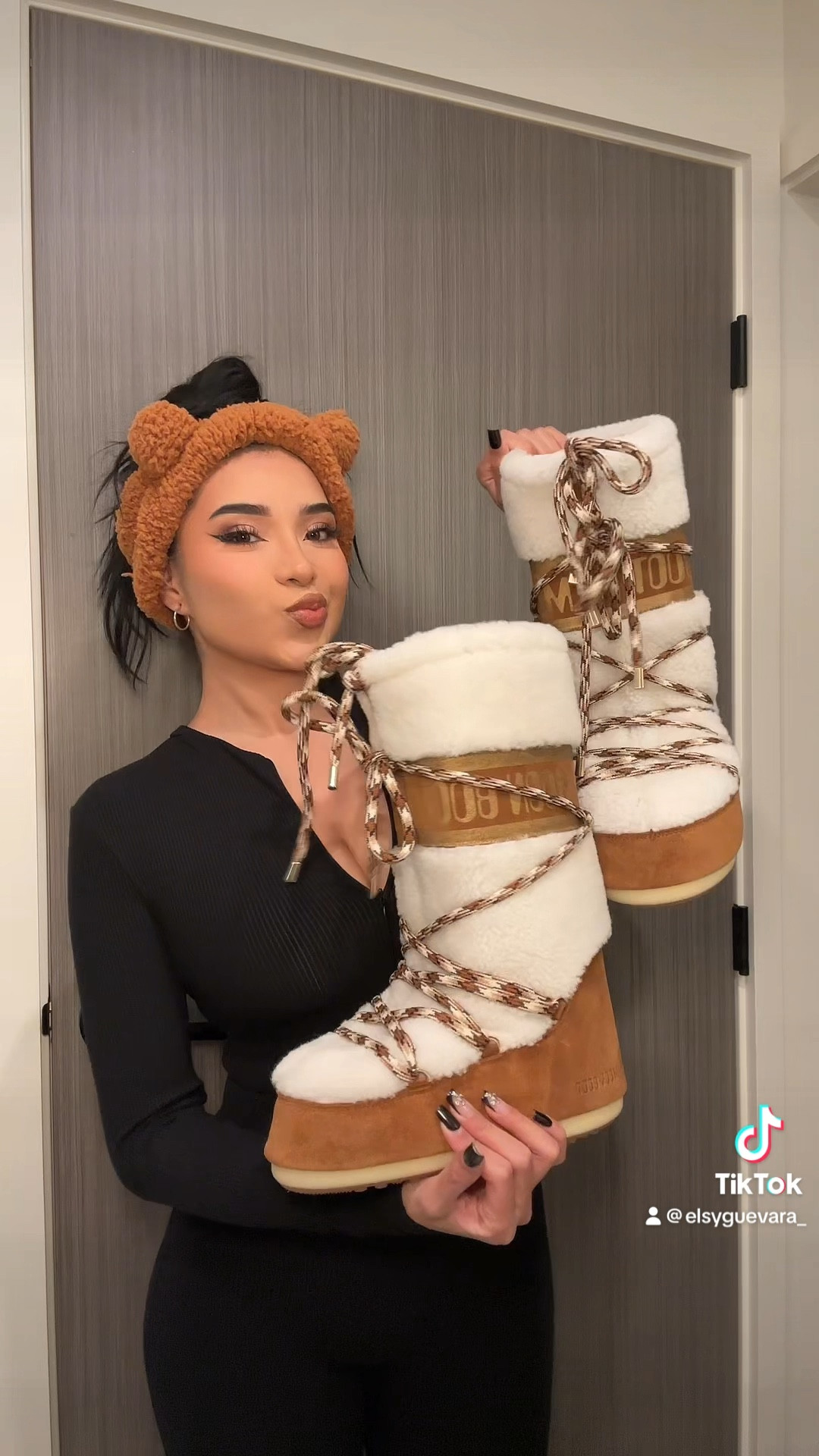 Sundance film festival fit 🖤 couldn’t find the coat, it’s from target & it was on sale for $15 🥲 

#LTKstyletip #LTKfindsunder50 #LTKtravel