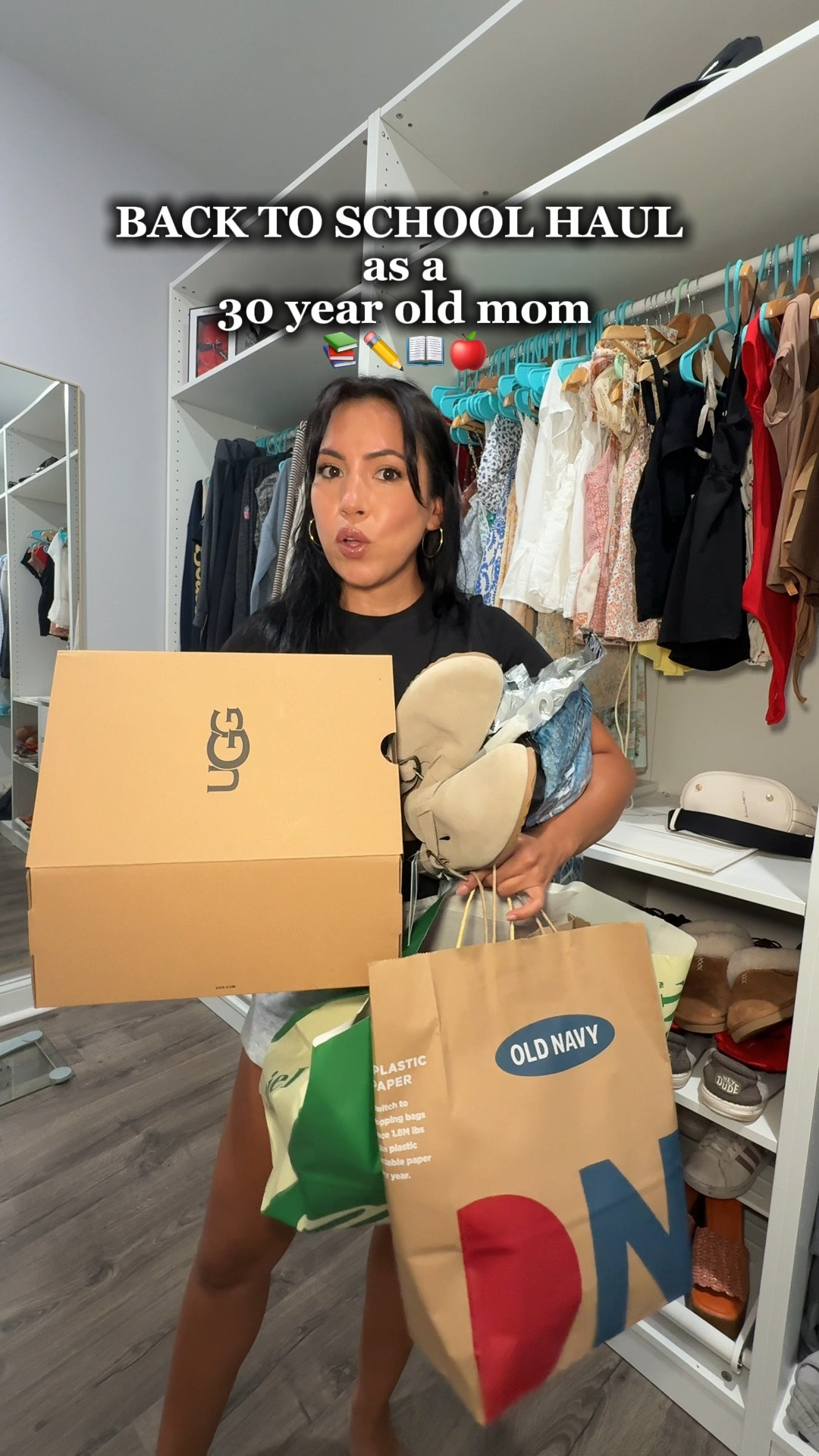 I’m not a regular mom I’m a cool mom 😎

I’m starting to like the Abercrombie jeans, should I keep them?!






#backtoschoolhaul #backtoschoolshopping #fallshopping #fallfashion #fallstyle #fallclothing 