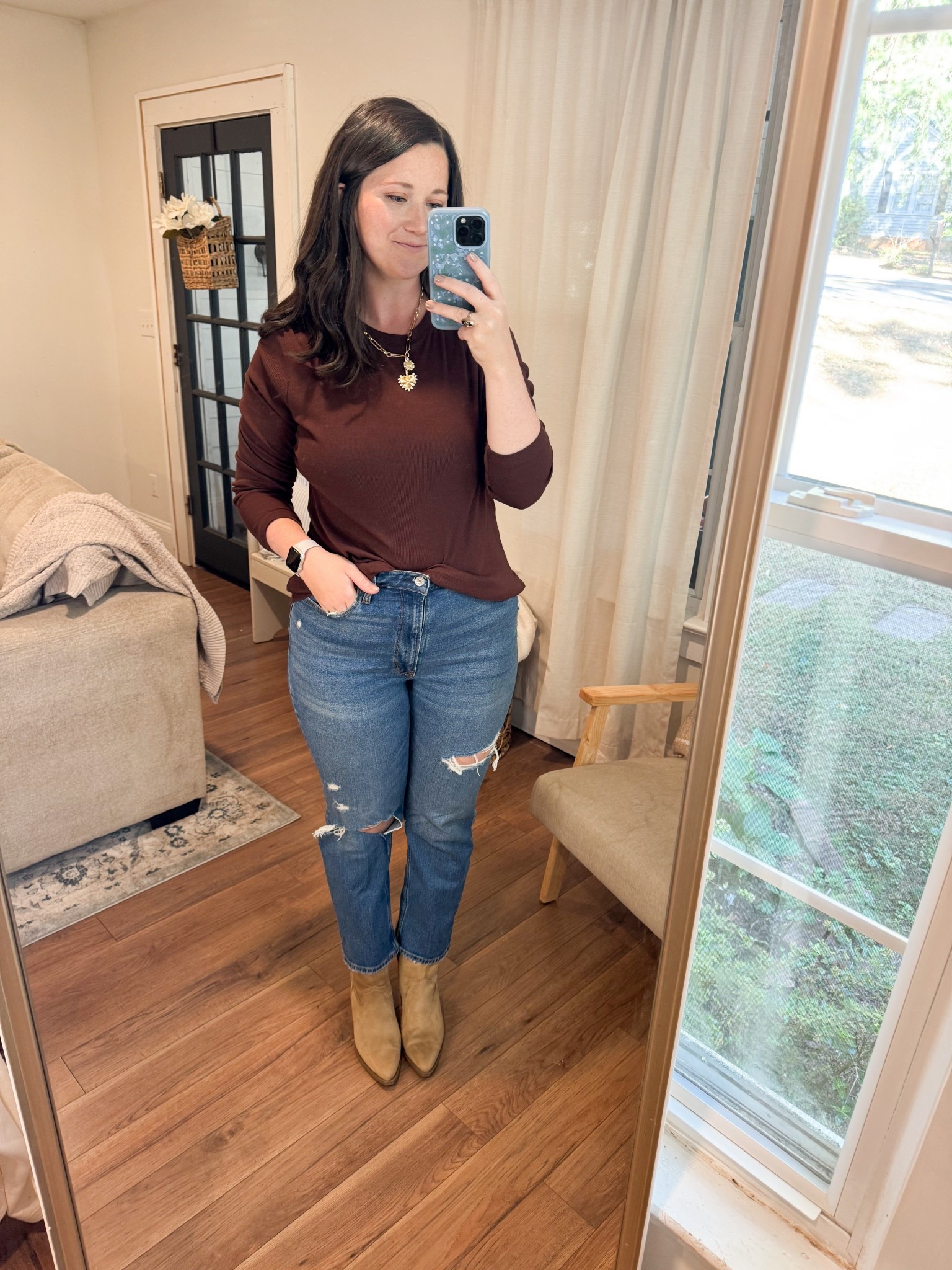 Fall outfit ideas. Classic style. Thanksgiving outfit 