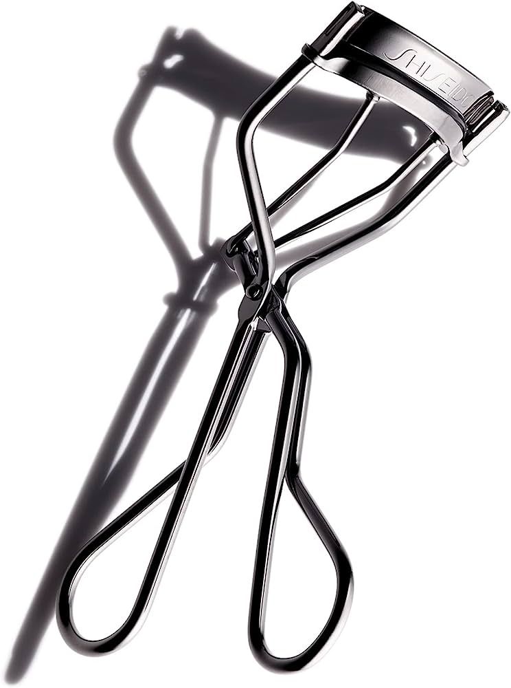 Shiseido Eyelash Curler - Crimps & Curls Lashes for Perfect, Eye-Framing Fringe - Gentle & Safe -... | Amazon (US)