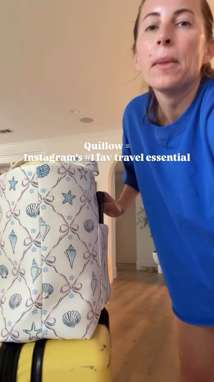 Quillow = 
Instagram’s #1 fav travel essential